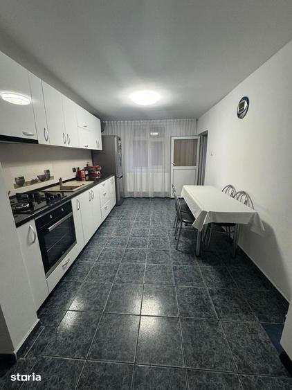 Casă cu 4 camere cu Teren 240 Mp în 9 Mai