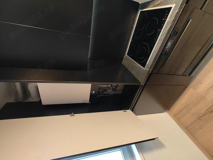Apartament cu 4 camere decomandat, mobilat în Traian