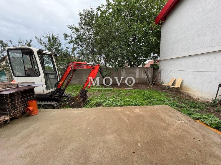 Duplex cu 3 camere cu Canalizare în Utvin