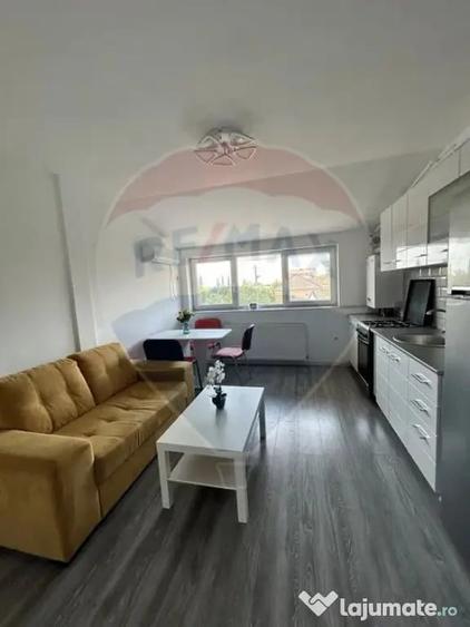 Apartament cu 3 camere decomandat în Alfa