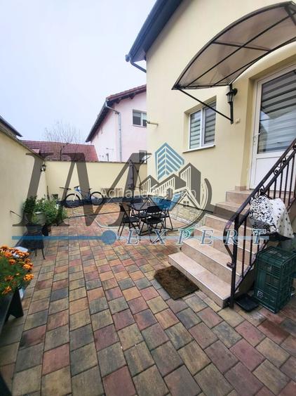 Casa moderna de vânzare intre Sebeș si Petresti