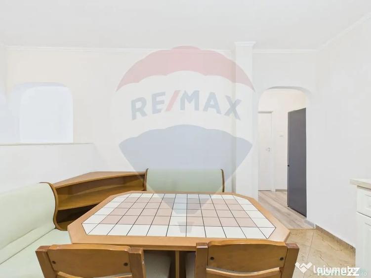 Apartament cu 3 camere decomandat în Lujerului