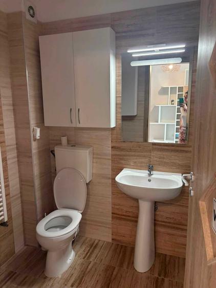 Apartament cu 3 camere decomandat în Sud