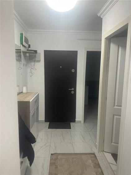 Apartament cu 3 camere decomandat, mobilat în Moara de foc