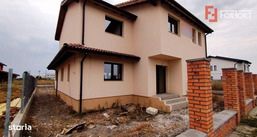 Casă cu 4 camere în Est