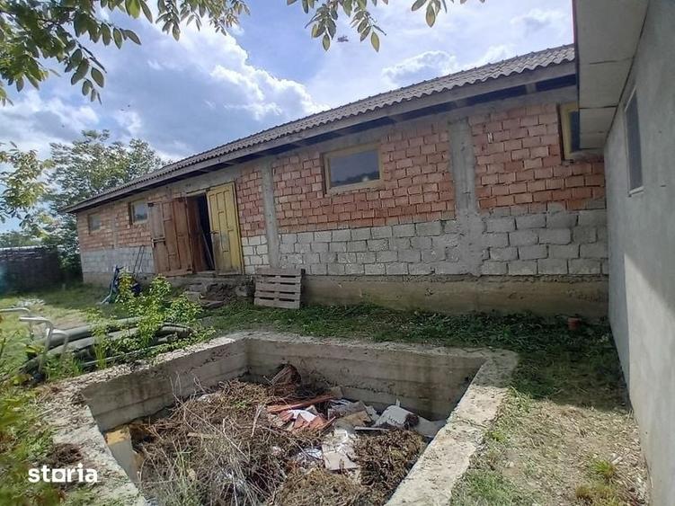 Teren de 160 mp, în Central