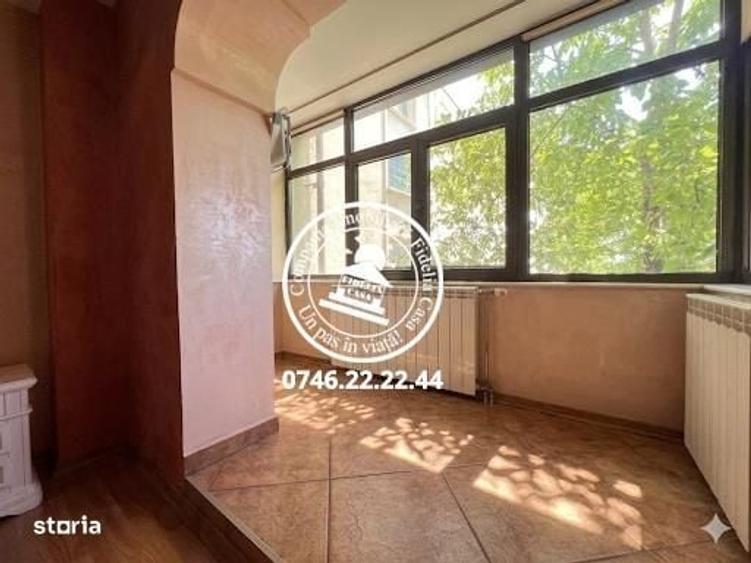 Apartament cu 4 camere în Târgu Cucu