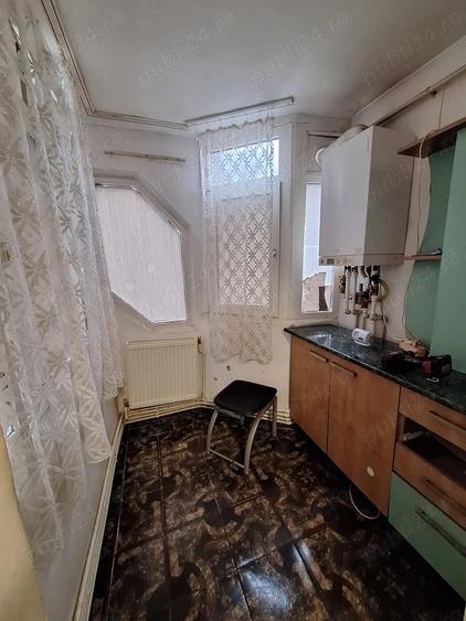 Apartament cu 2 camere decomandat în Piața Centrală