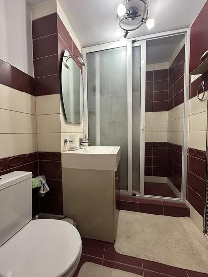 Apartament cu 2 camere decomandat în Republicii