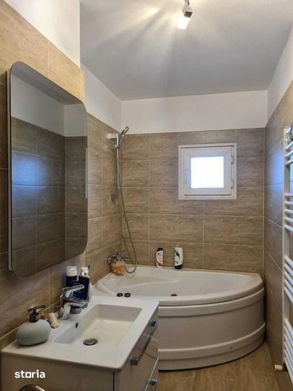 Apartament cu 4 camere decomandat în Gării