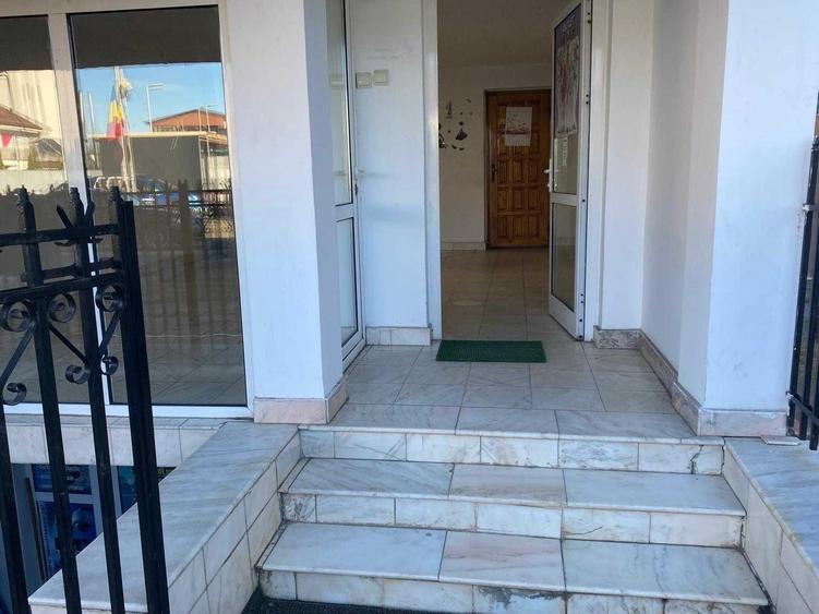 Spațiu comercial, de 30 mp, în Central