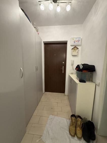 Apartament cu 2 camere decomandat, mobilat în Dumbrăvița