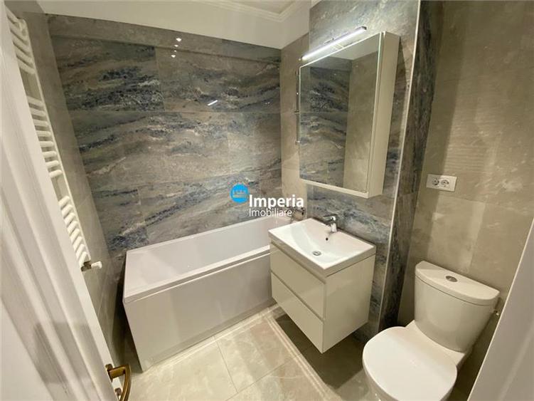 Apartament cu 3 camere decomandat în Tătărași