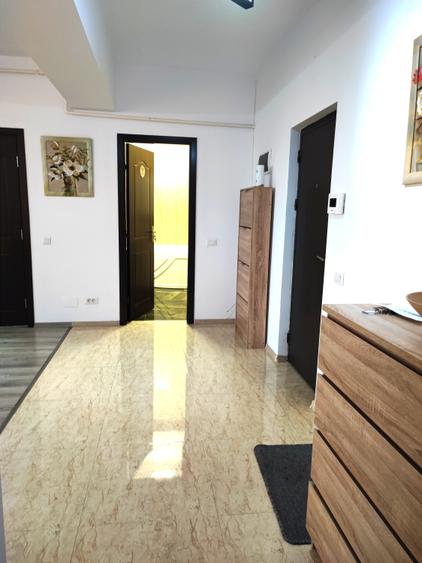 Apartament cu 2 camere semidecomandat în Bd. Coșbuc