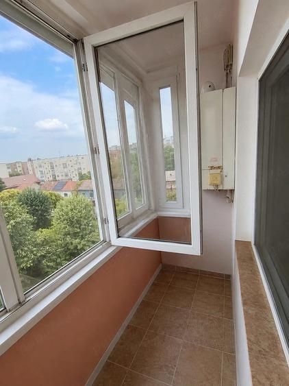 Apartament cu 2 camere semidecomandat în Aurel Vlaicu