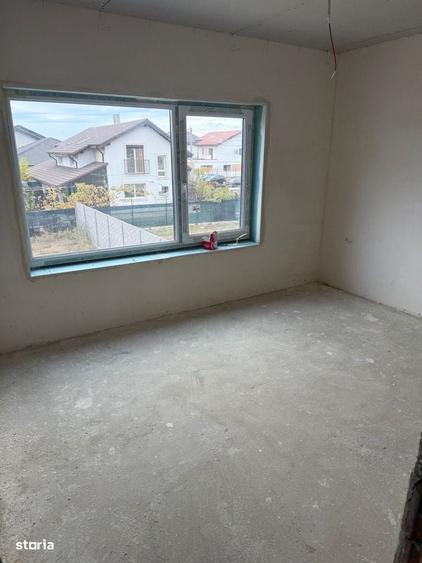 Apartament cu 4 camere în Moșnița Veche