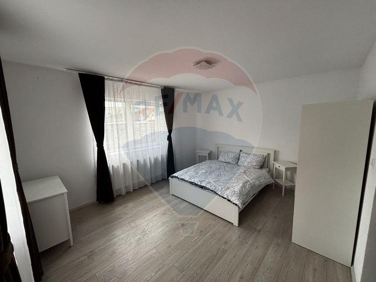 Casă individuală cu 5 camere cu Teren 1200 Mp în Ampoi 3
