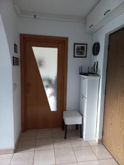 Apartament cu 2 camere decomandat, mobilat în Lujerului