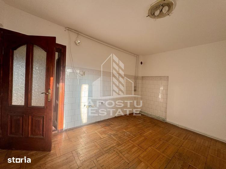 Casă cu 3 camere cu Teren 376 Mp în Ronaț