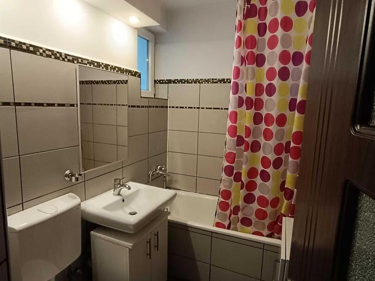 Apartament cu 3 camere decomandat în Gării