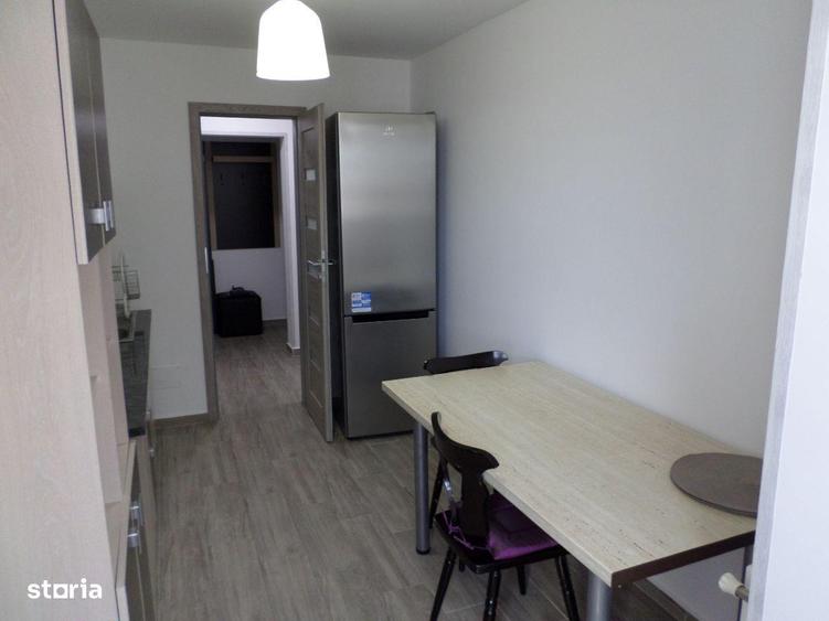 Apartament cu 3 camere decomandat în 9 Mai