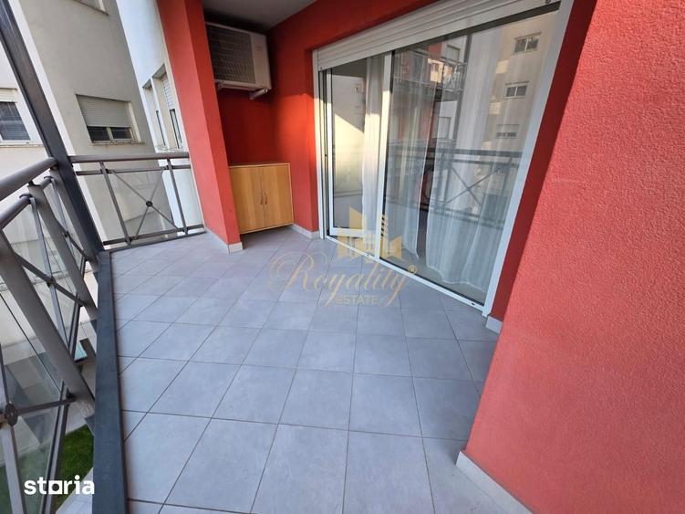 Apartament cu 3 camere decomandat, mobilat în Aradului
