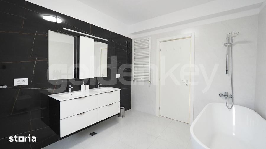 Casă cu 6 camere cu Teren 500 Mp în Central
