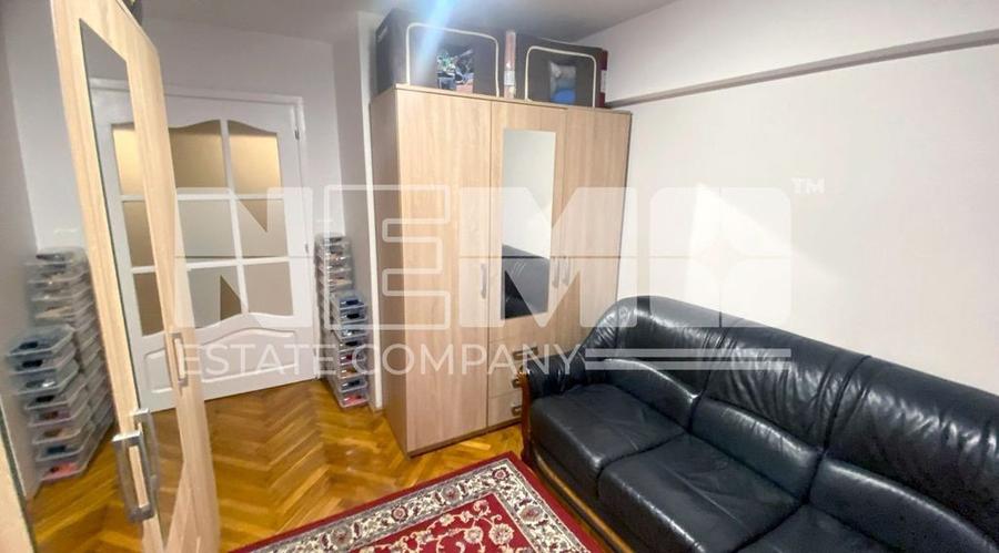 Apartament cu 4 camere decomandat în George Enescu