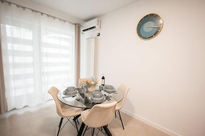 Apartament cu 2 camere decomandat în Mamaia-Sat