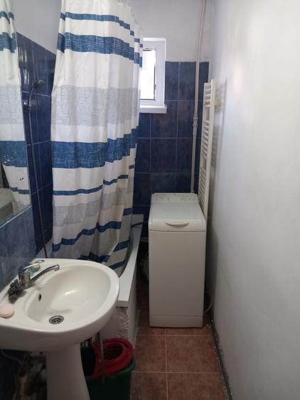 Apartament cu 2 camere semidecomandat în Valea Lupului