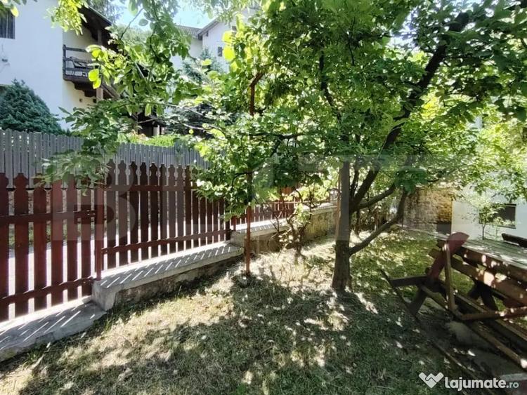 Casă cu 5 camere cu Teren 226 Mp în Sovata
