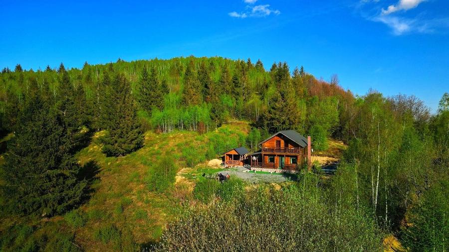 Casă individuală cu 4 camere cu Teren 1000 Mp în Valea Ierii