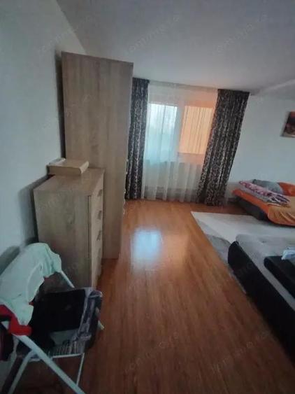 Casă cu 1 camere cu Teren 590 Mp în Central