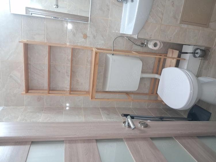 Garsonieră decomandată în Precista
