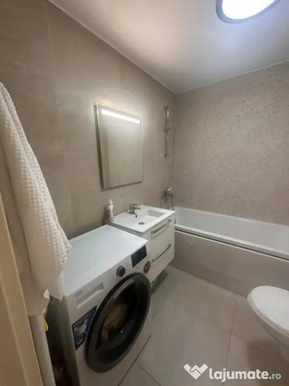 Apartament cu 3 camere decomandat în Calea Severinului