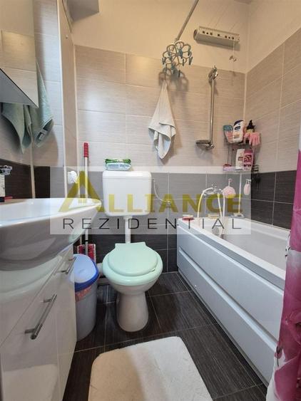 Apartament cu 2 camere decomandat, mobilat în Berceni