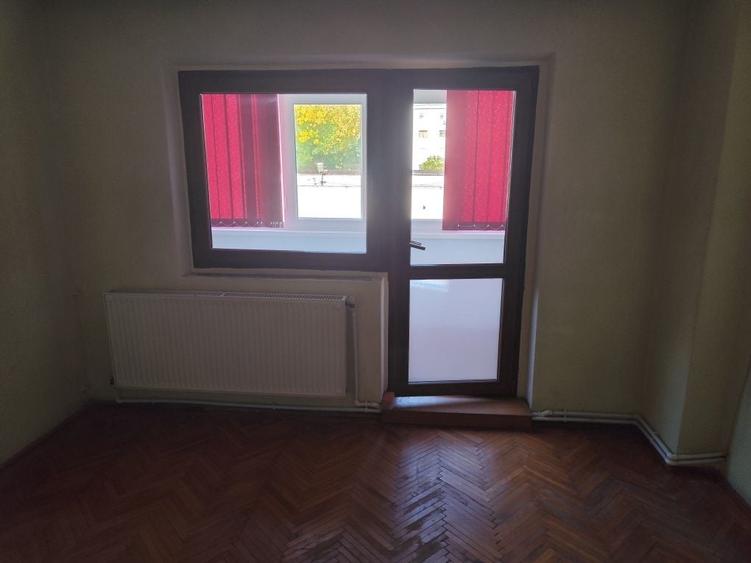 Apartament cu 2 camere decomandat în Ultracentral