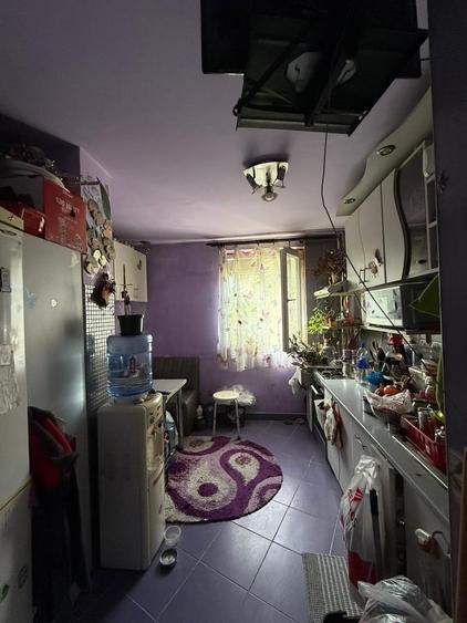 Apartament cu 3 camere decomandat în Berceni
