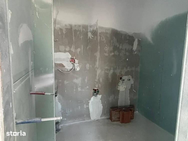 Apartament cu 3 camere în Centrul Civic
