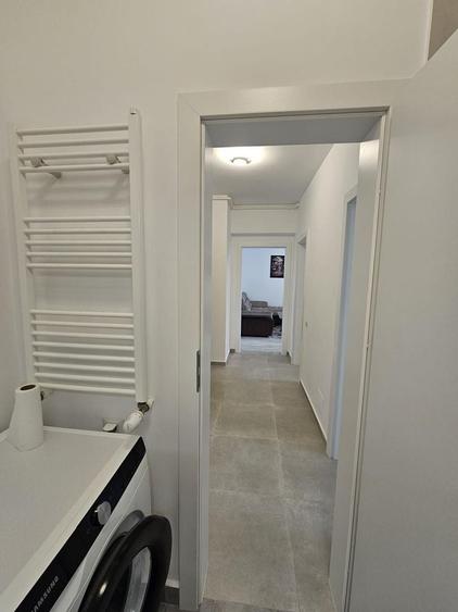 Apartament cu 2 camere decomandat, mobilat în Parcul Carol
