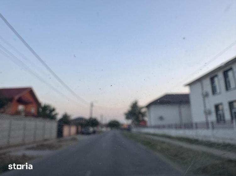 Teren de 1300 mp, în Găneasa