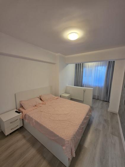 Apartament cu 3 camere decomandat, mobilat în Rediu