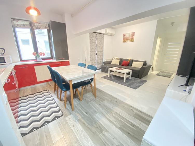 Apartament cu 2 camere semidecomandat, mobilat în Sebastian