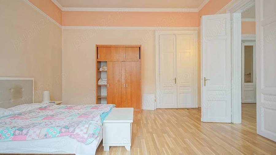 Apartament cu 3 camere decomandat în Centrul Istoric