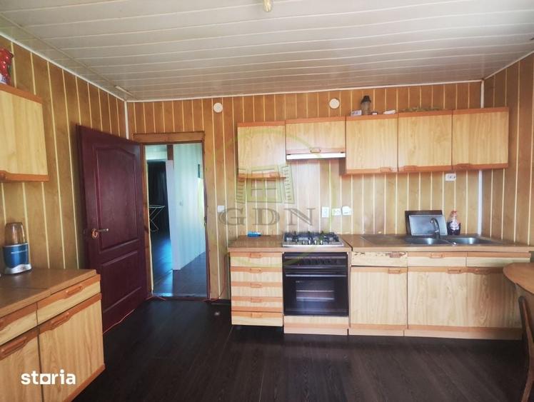 Casă cu 5 camere cu Teren 293 Mp în Central