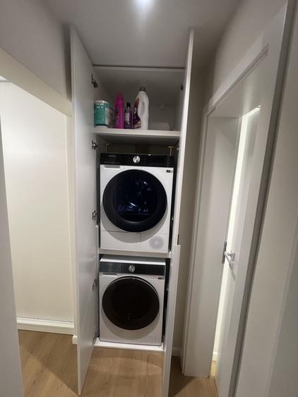 Apartament cu 4 camere decomandat în Central