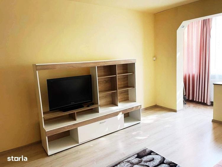 Apartament cu 2 camere decomandat în Astra