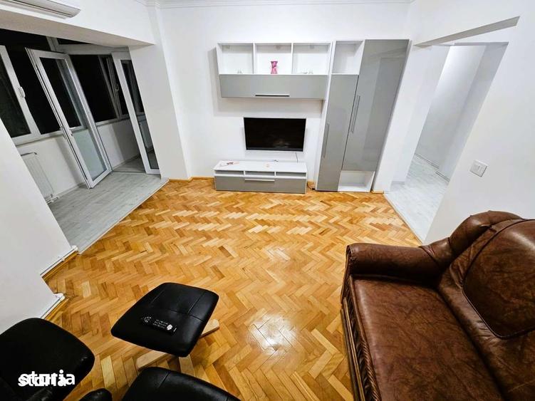 Apartament cu 3 camere decomandat în Ultracentral