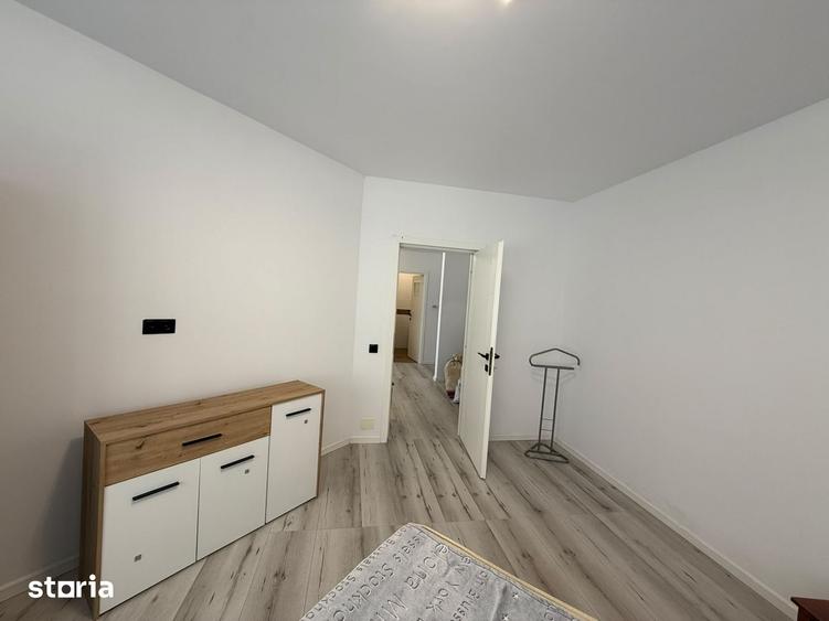 Apartament cu 3 camere decomandat în Florești