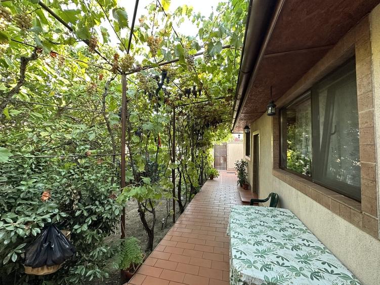 Casă cu 4 camere cu Teren 225 Mp în Rahova